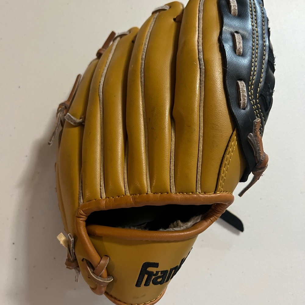 Franklin 10” Tan and Black Baseball Glove